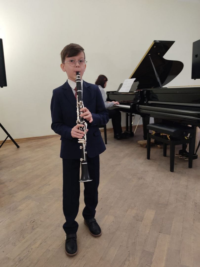 Встречи с юными талантами: Звучит кларнет задумчиво и нежно