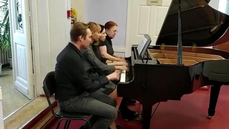 Впервые в Саратове прошел региональный конкурс фортепианных ансамблей
